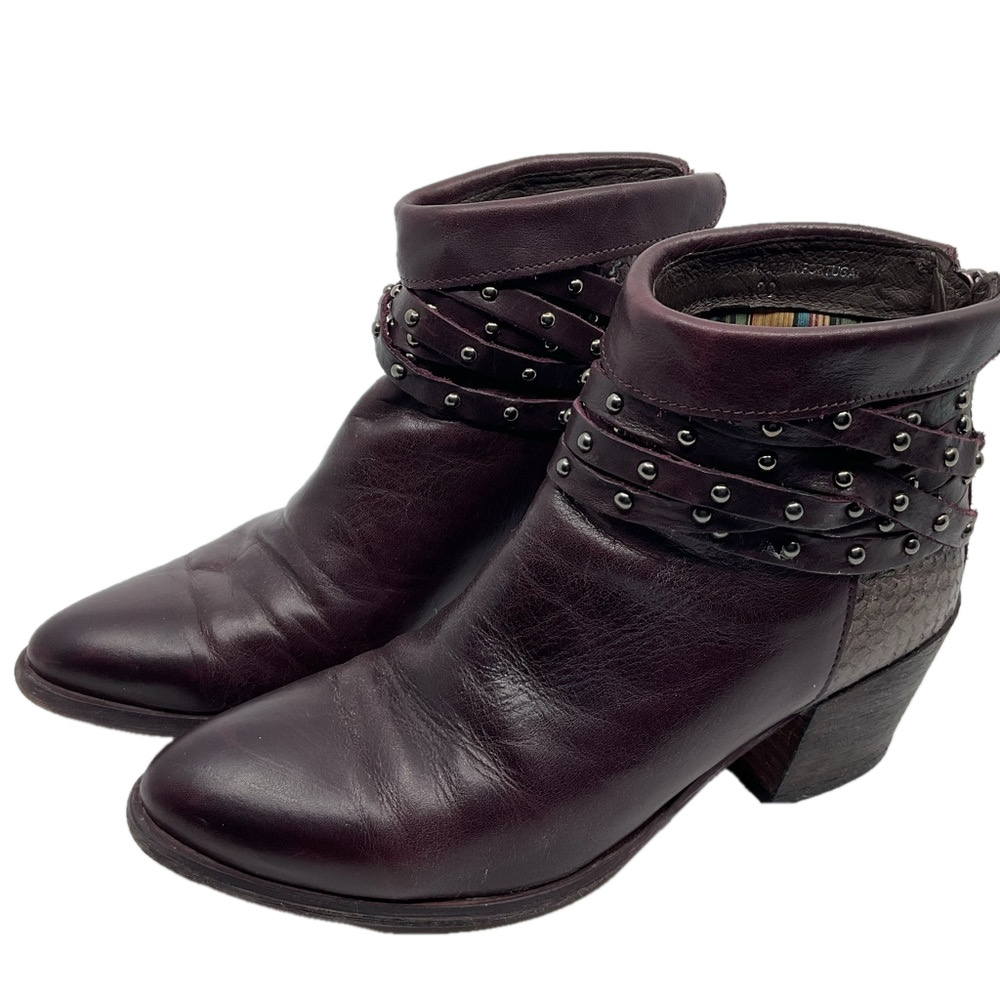 Felmini burgundy booties.‎ Gorgeous.